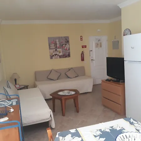 With One Bedroom In Albufeira, With Pool Access, Balcony And * Albufeira